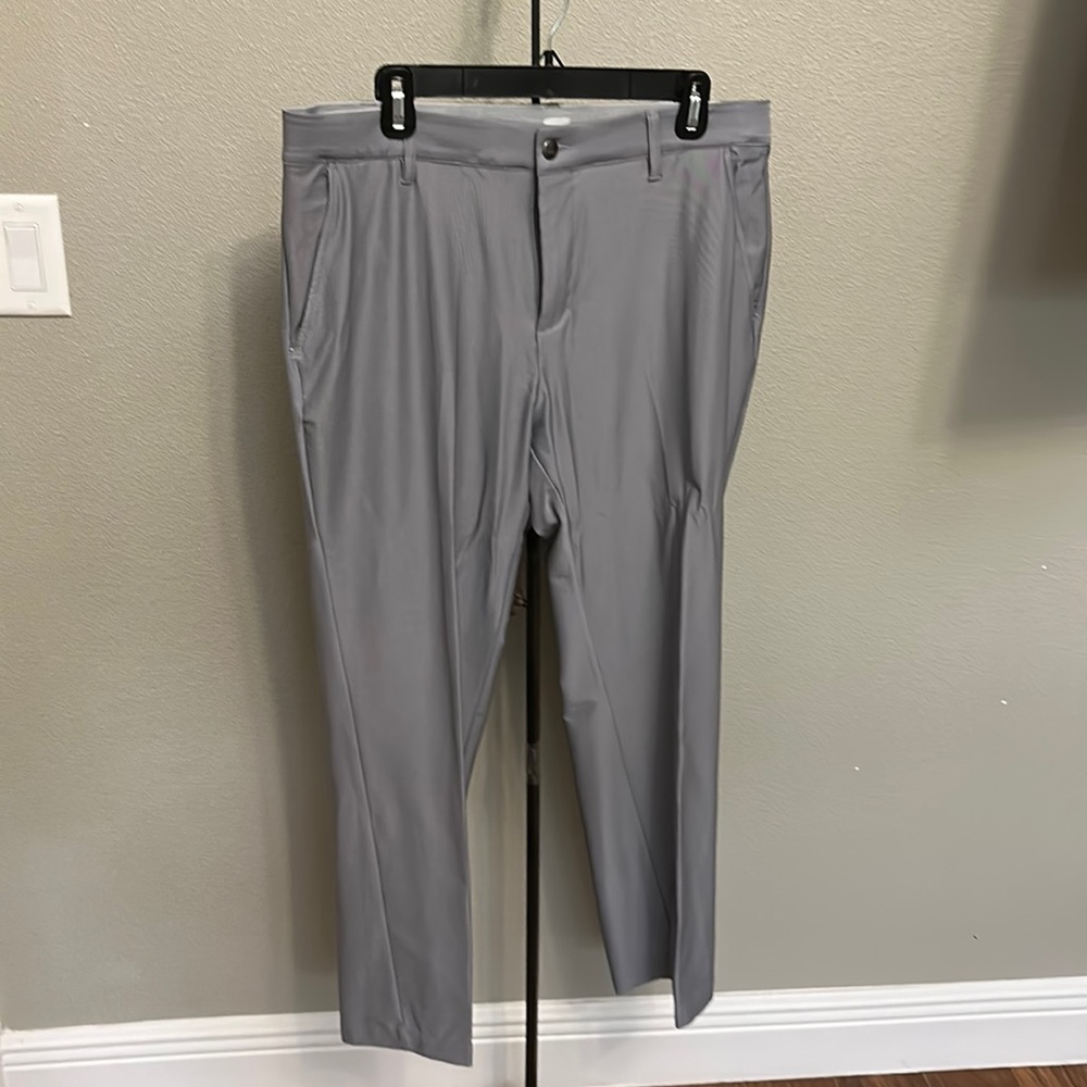 Men’s gray golf pant Adidas size 35 x30